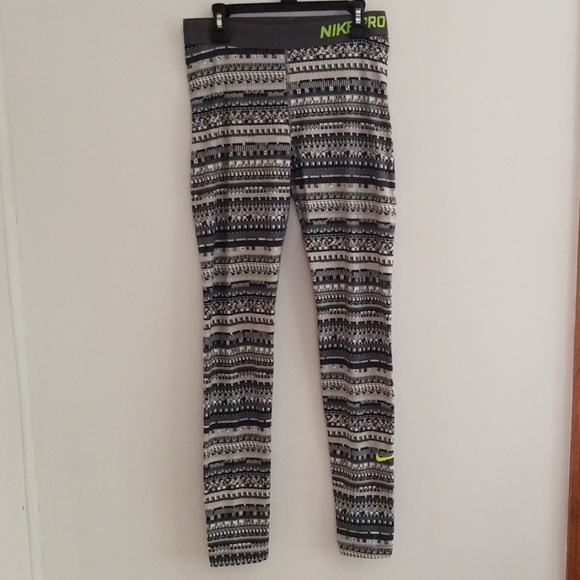 Nike Pants - Nike pro